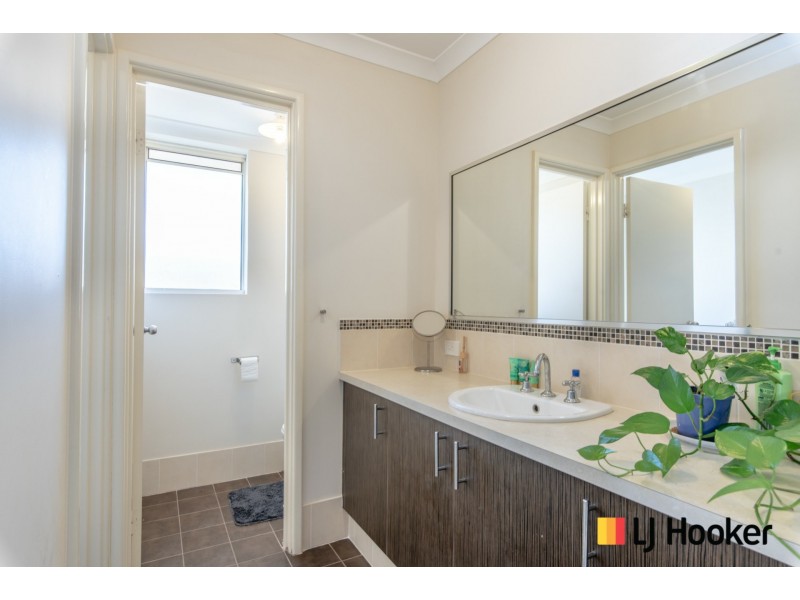 15 Bundegi Way, Two Rocks WA 6037