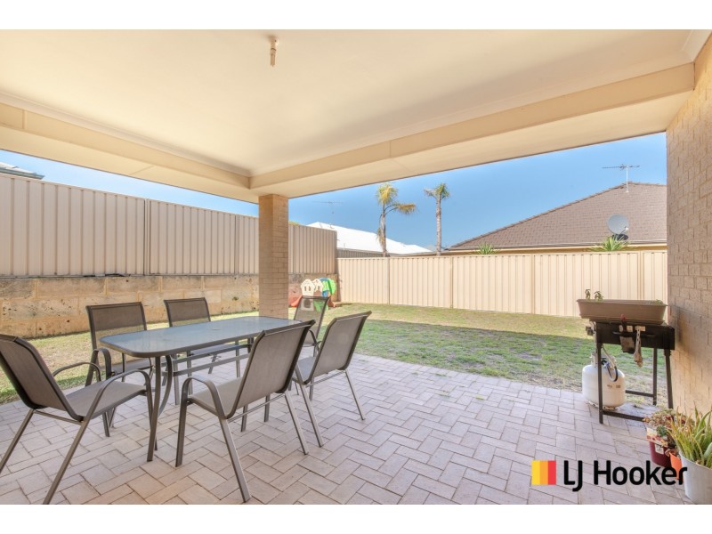 15 Bundegi Way, Two Rocks WA 6037