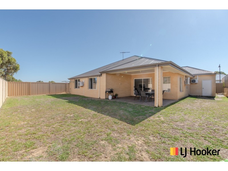 15 Bundegi Way, Two Rocks WA 6037