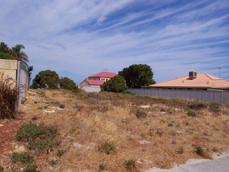 98 Damepattie Drive, Two Rocks WA 6037