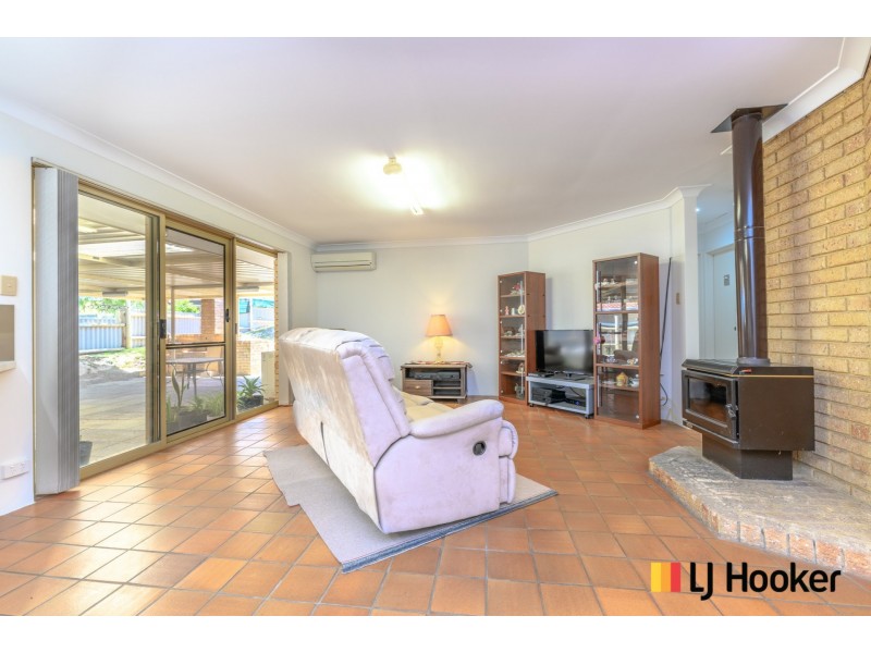 27 Carfax Place, Two Rocks WA 6037