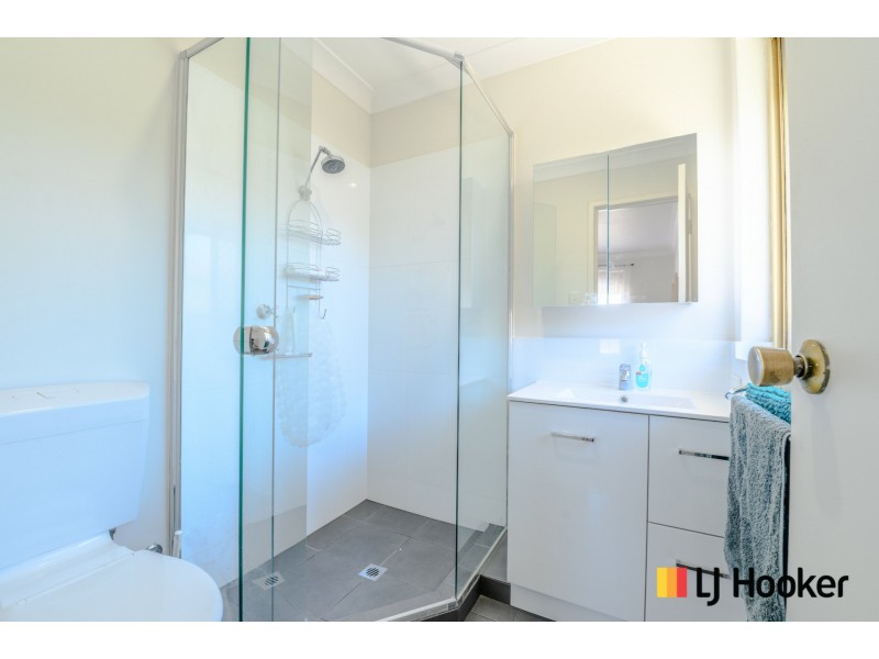 27 Carfax Place, Two Rocks WA 6037