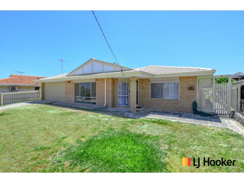 27 Carfax Place, Two Rocks WA 6037