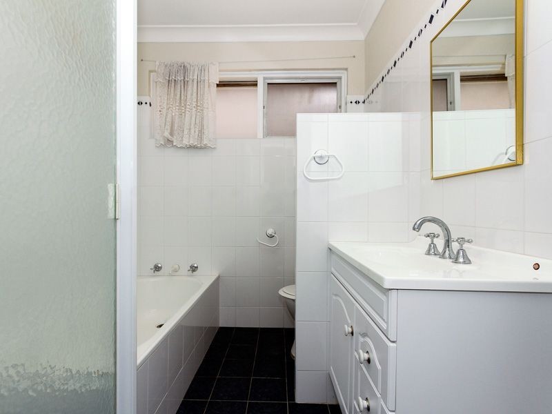 11 Compass Circle, Yanchep WA 6035