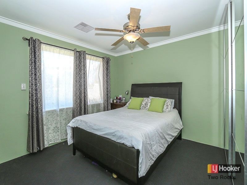 6 Dale Court, Two Rocks WA 6037