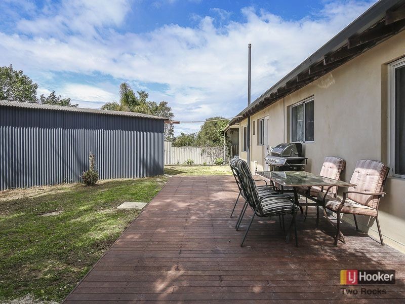 6 Dale Court, Two Rocks WA 6037