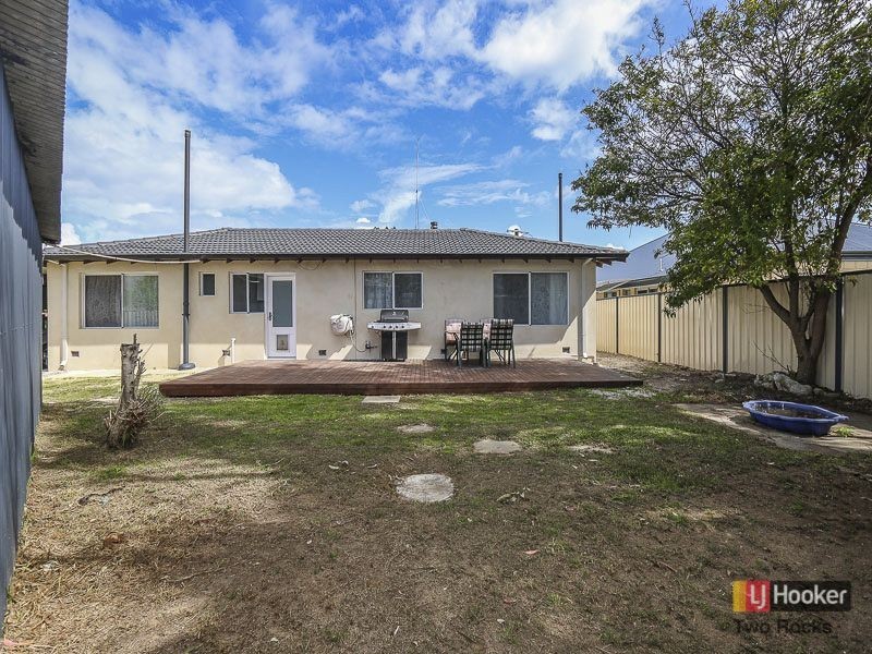 6 Dale Court, Two Rocks WA 6037