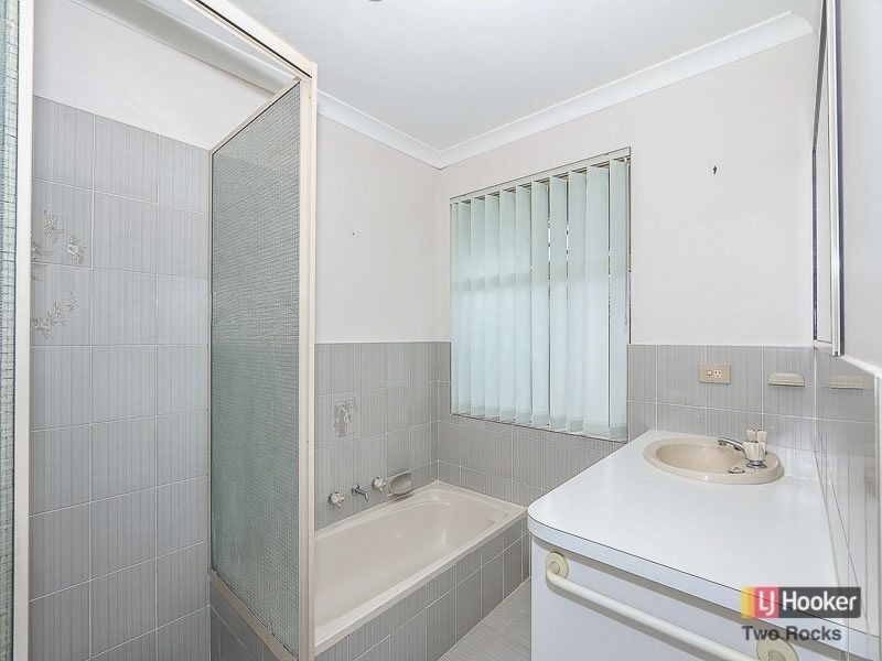 3A Charnwood Place, Two Rocks WA 6037