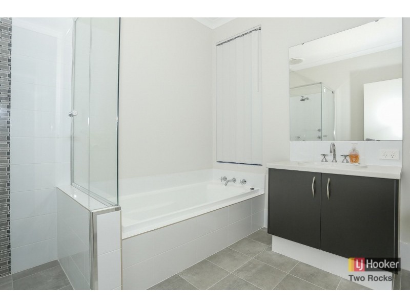 40 Abalone View, Two Rocks WA 6037