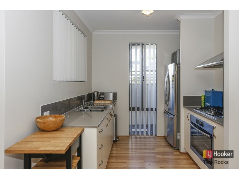 40 Abalone View, Two Rocks WA 6037