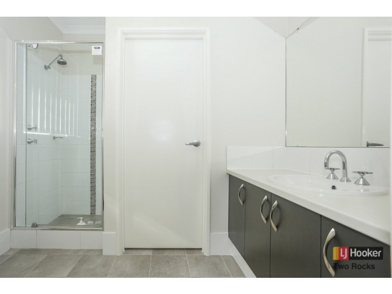 40 Abalone View, Two Rocks WA 6037