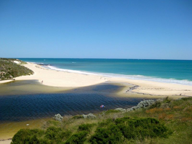 124 Seaflower Way, Wilbinga WA 6041