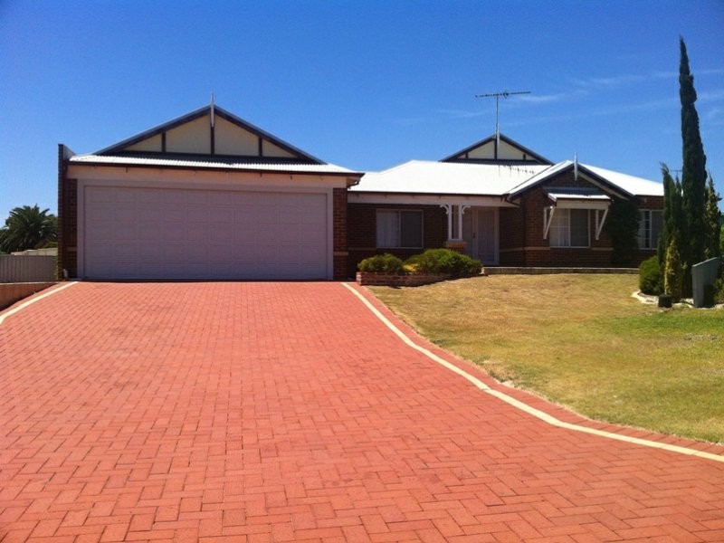 5 Livonia Place, Two Rocks WA 6037