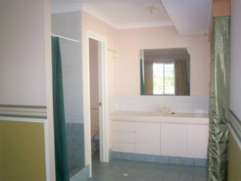 5 Livonia Place, Two Rocks WA 6037