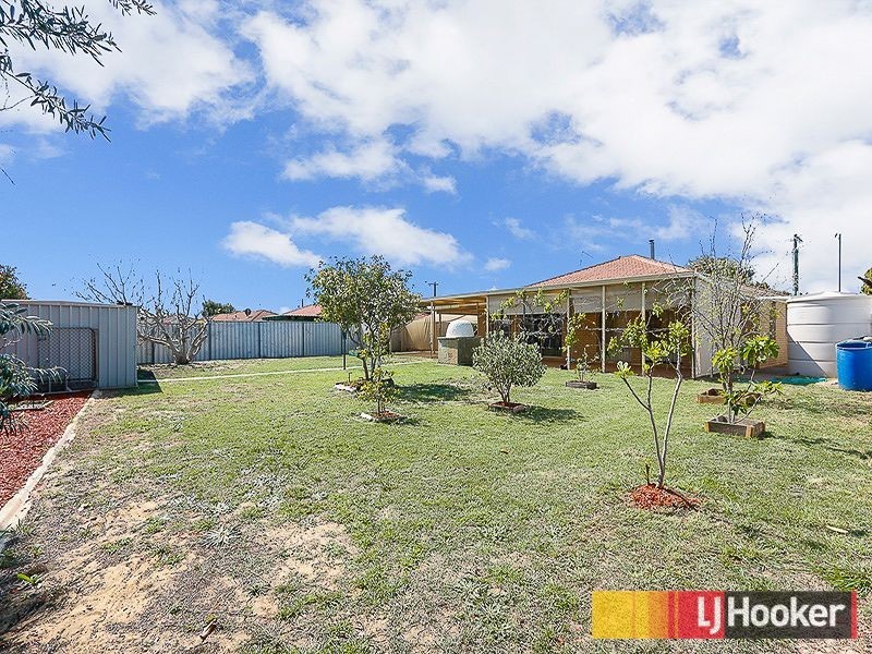 9 Caley Place, Two Rocks WA 6037