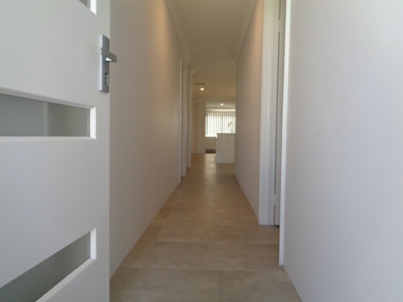 13 Thistle Way, Two Rocks WA 6037