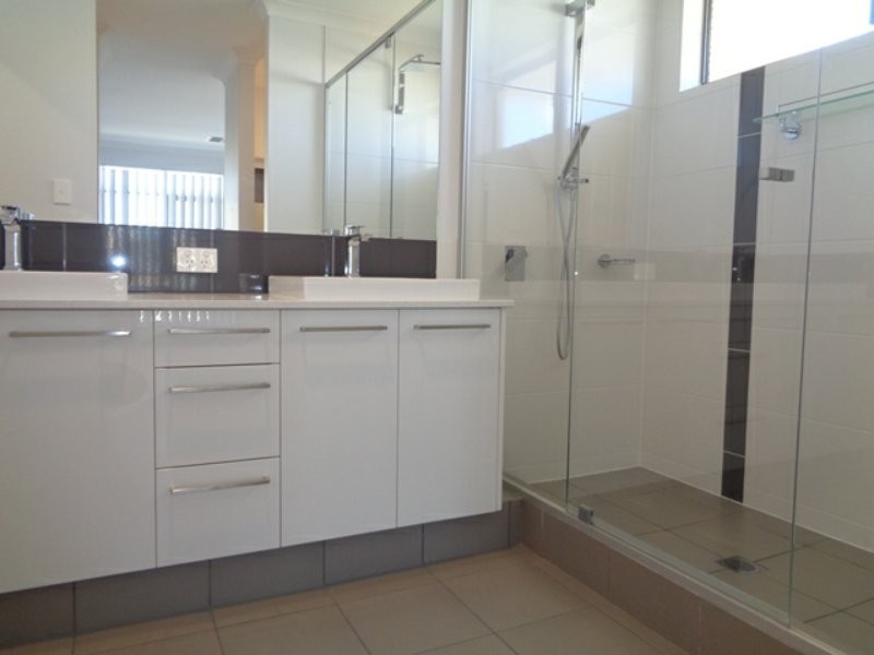 13 Thistle Way, Two Rocks WA 6037