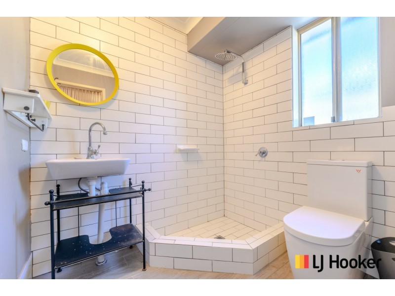 24 Blaxland Avenue, Two Rocks WA 6037