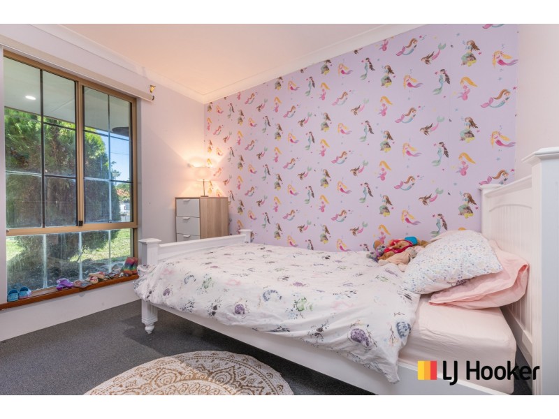 24 Blaxland Avenue, Two Rocks WA 6037