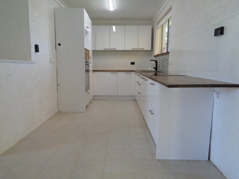 5 Whitfield Drive, Two Rocks WA 6037