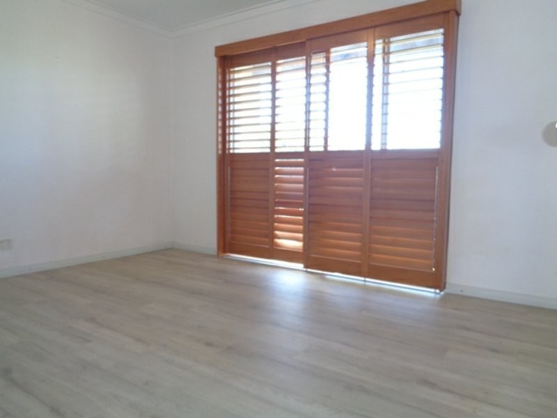 5 Whitfield Drive, Two Rocks WA 6037