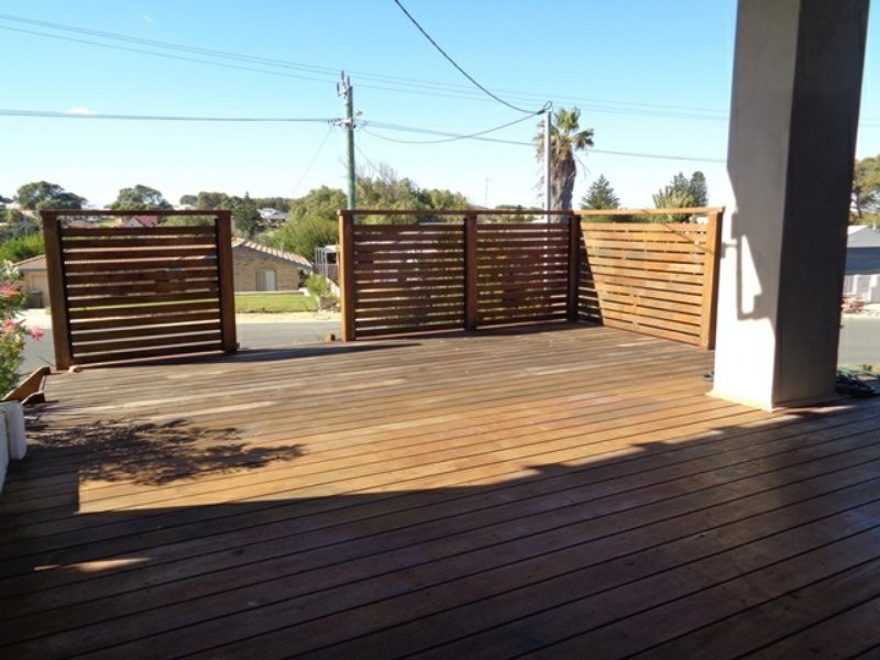 5 Whitfield Drive, Two Rocks WA 6037