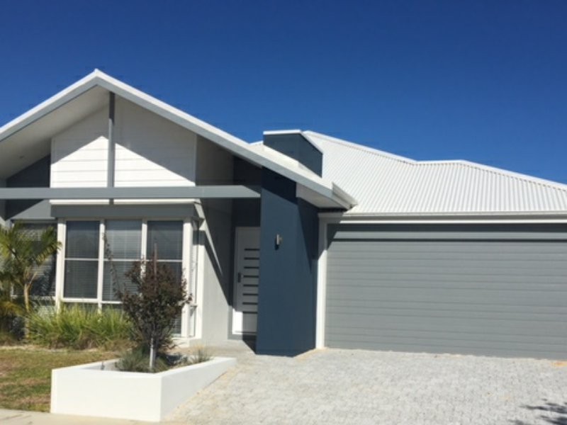 24 Helios Street, Eglinton WA 6034