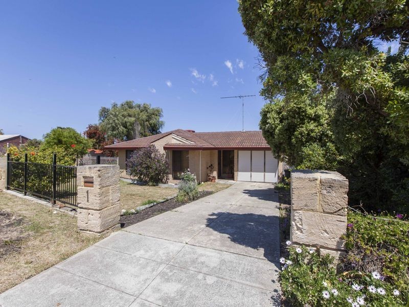 1 Genesta Place, Two Rocks WA 6037