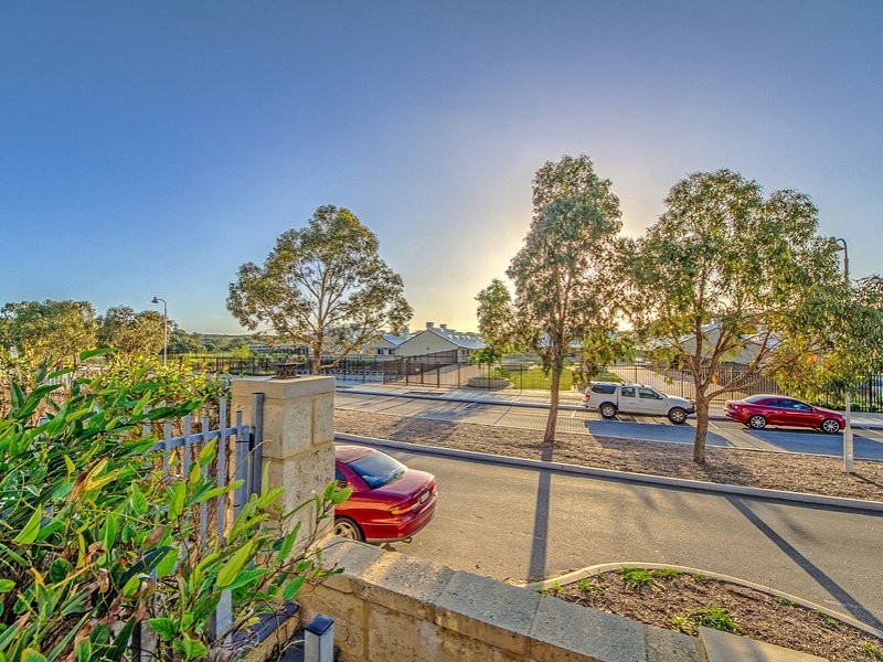 48 Beachside Parade, Yanchep WA 6035