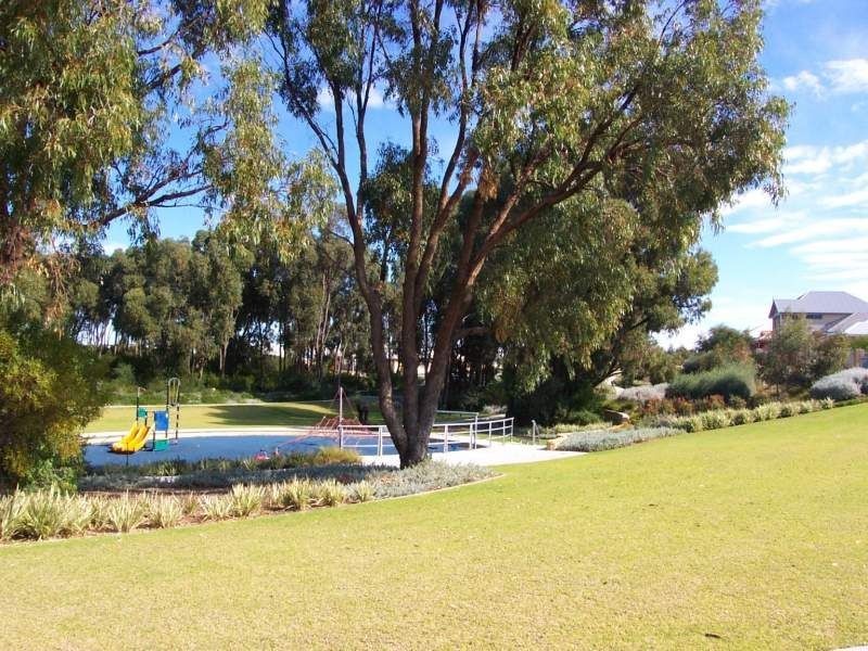 22 Leisure Way, Yanchep WA 6035