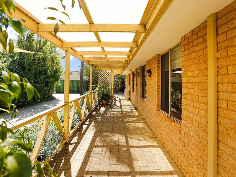 44B Leichhardt Drive, Two Rocks WA 6037