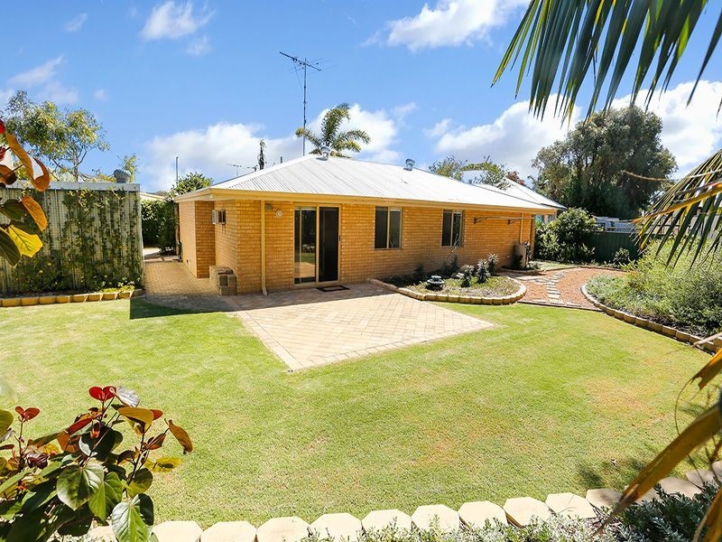 44B Leichhardt Drive, Two Rocks WA 6037