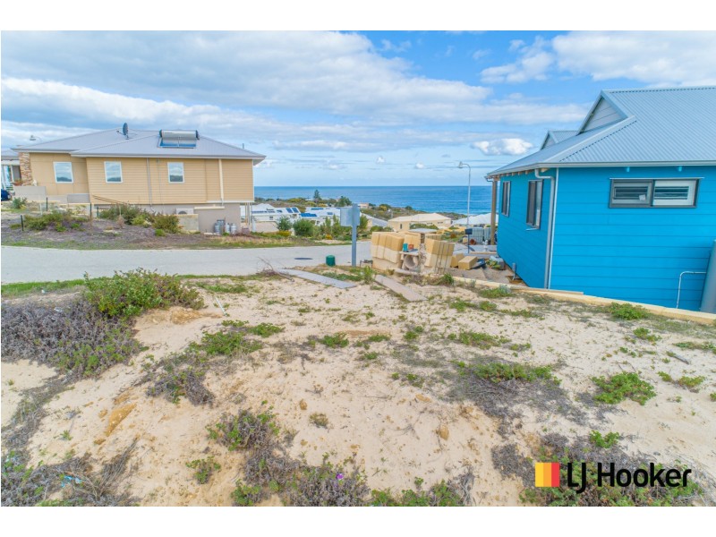 11 Knoll Rise, Yanchep WA 6035