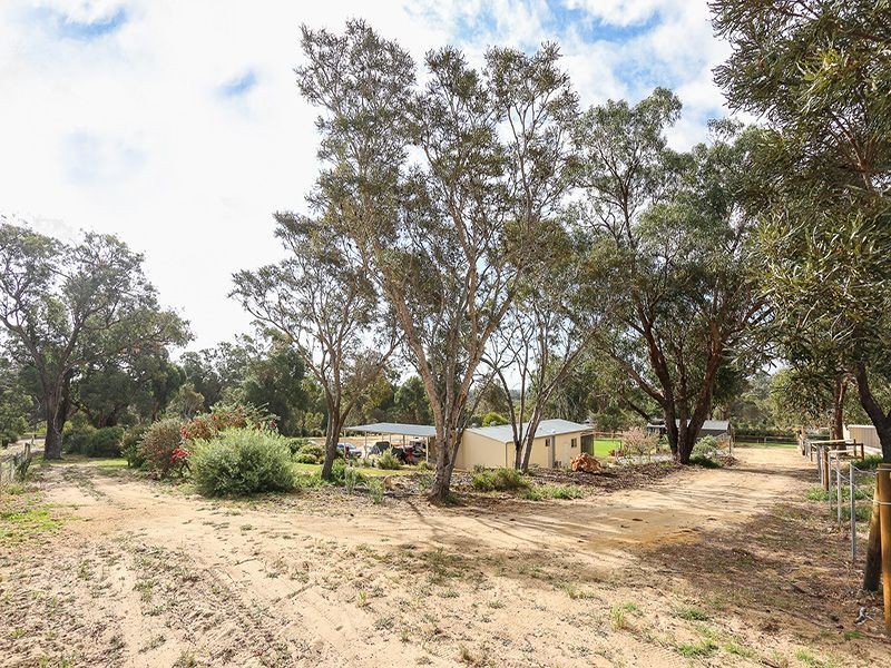 54 Bushwood Follow, Two Rocks WA 6037