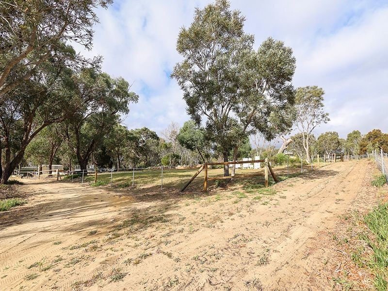 54 Bushwood Follow, Two Rocks WA 6037
