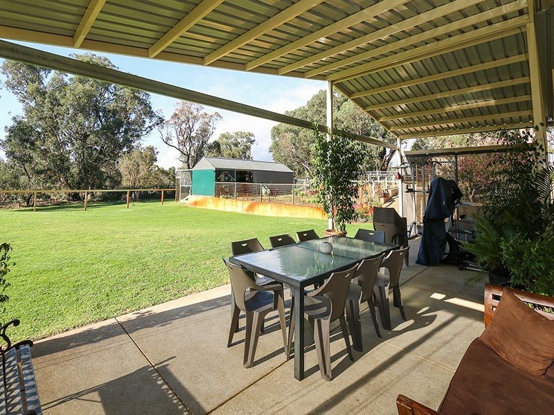 54 Bushwood Follow, Two Rocks WA 6037