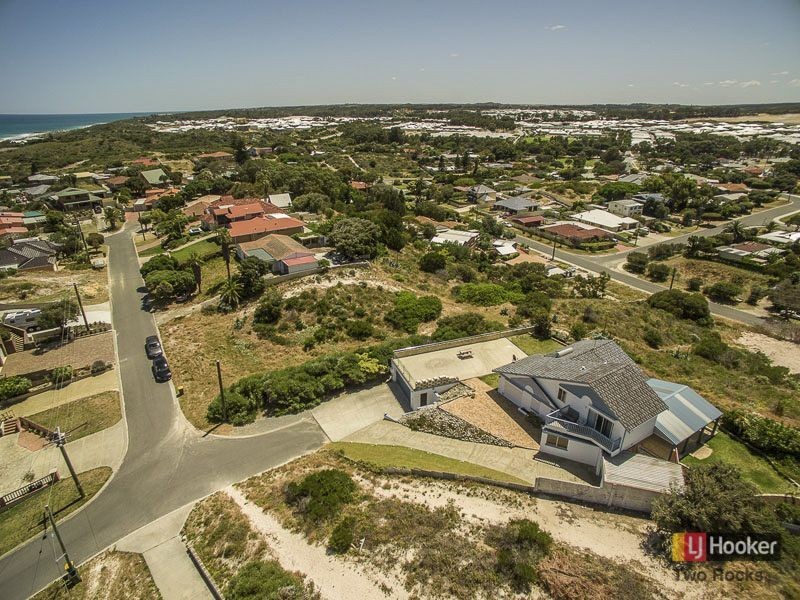 42 Hackney Way, Yanchep WA 6035