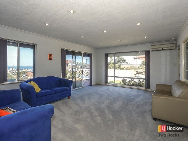 42 Hackney Way, Yanchep WA 6035