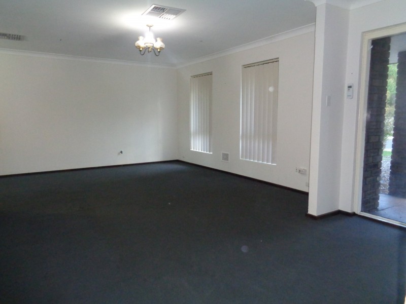 4 Kaiber Avenue, Yanchep WA 6035