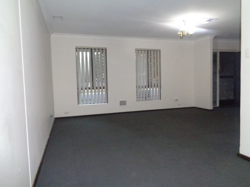 4 Kaiber Avenue, Yanchep WA 6035