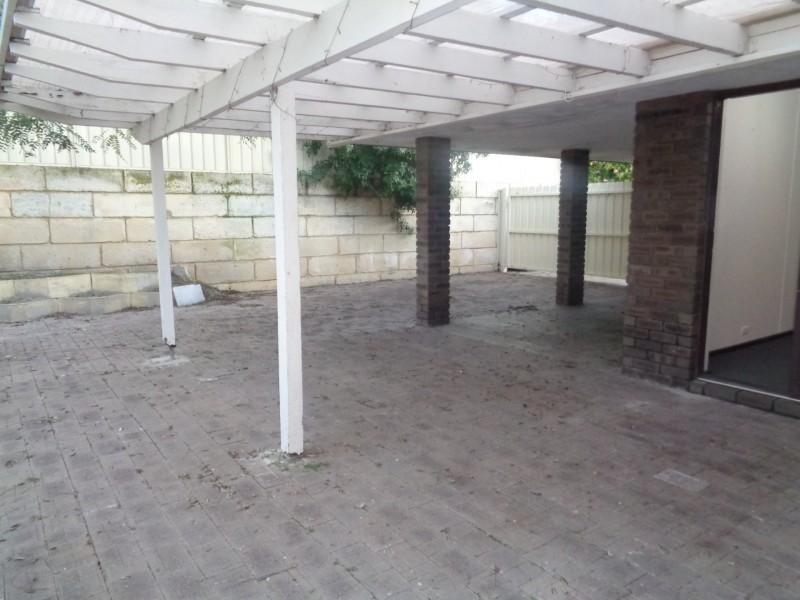 4 Kaiber Avenue, Yanchep WA 6035