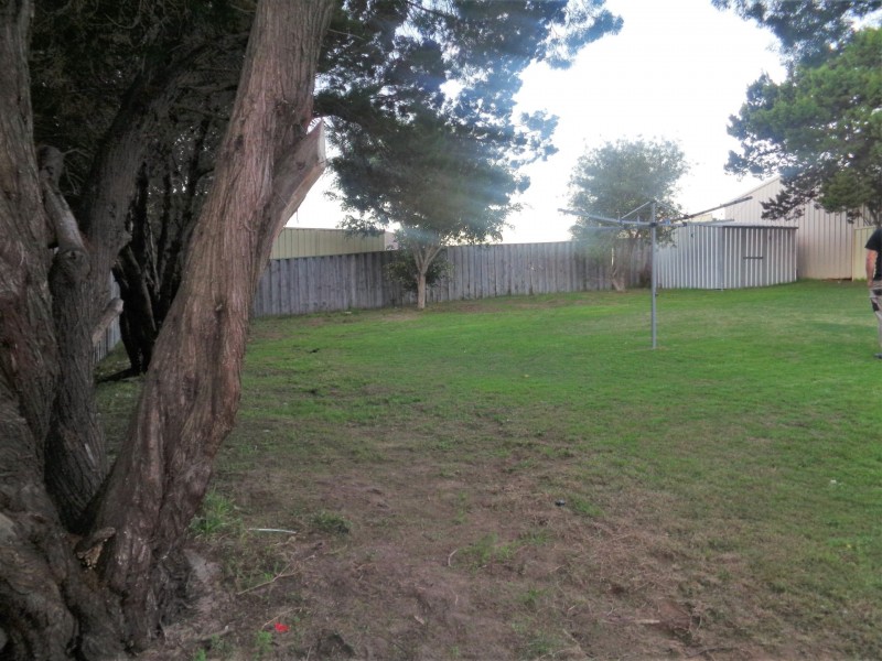 4 Kaiber Avenue, Yanchep WA 6035