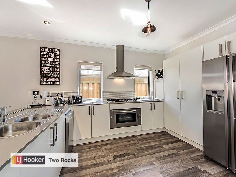42 Spinifex Loop, Yanchep WA 6035