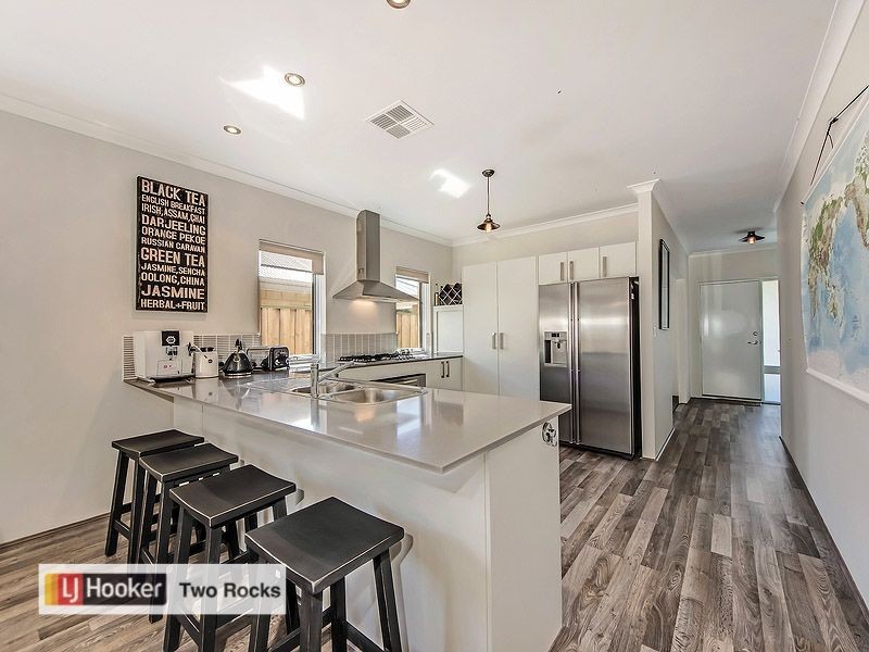 42 Spinifex Loop, Yanchep WA 6035