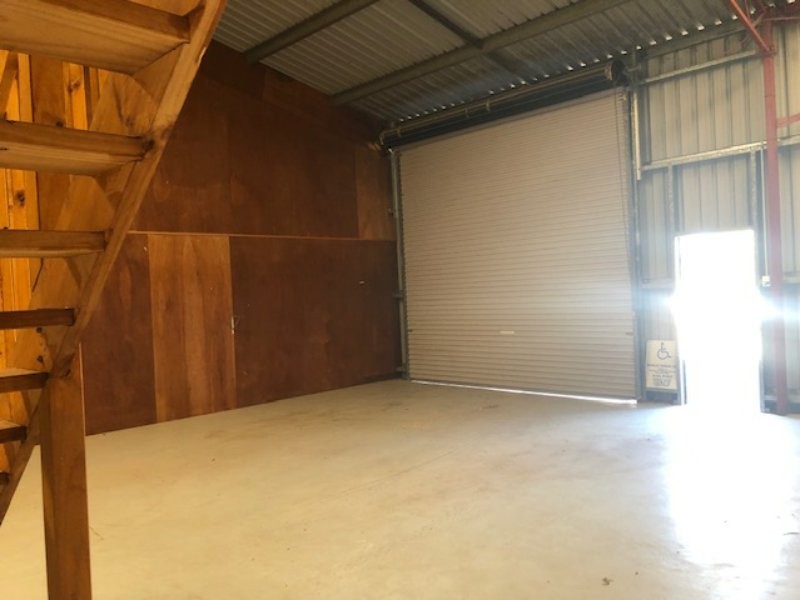 2 Bracknell Street, Yanchep WA 6035