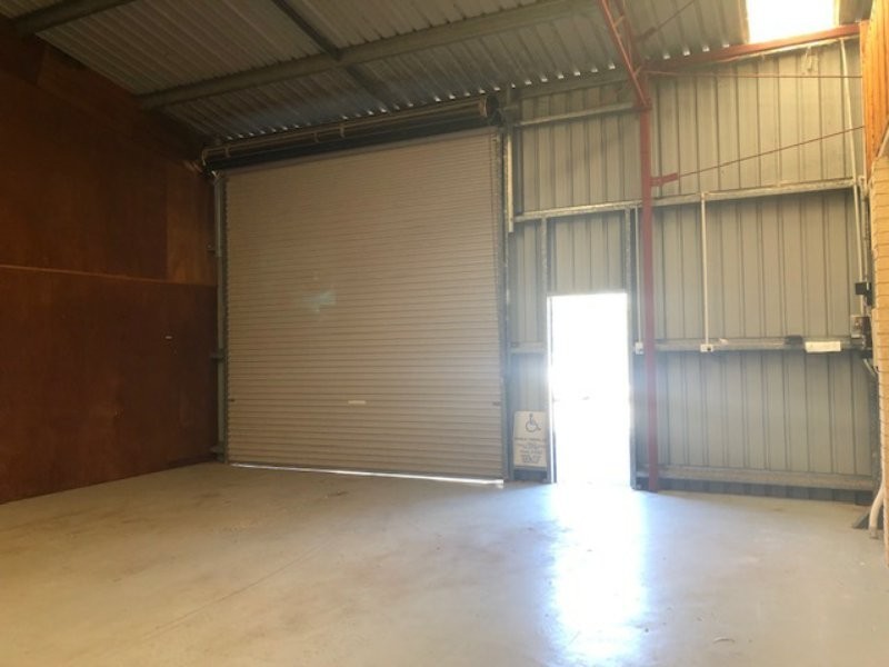 2 Bracknell Street, Yanchep WA 6035