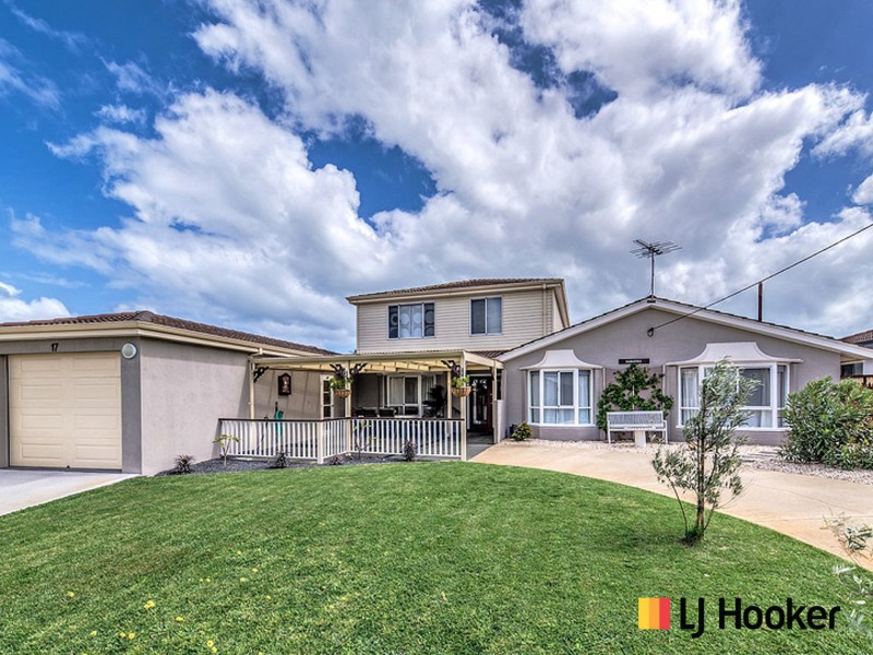 17 Evans Place, Two Rocks WA 6037