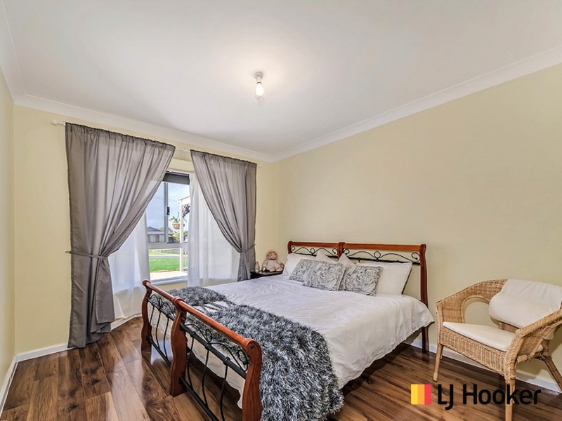 17 Evans Place, Two Rocks WA 6037