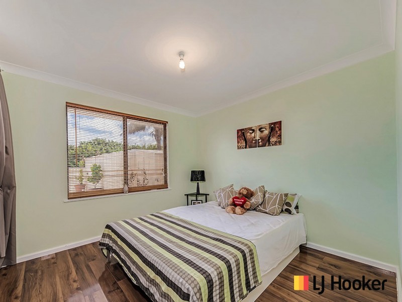17 Evans Place, Two Rocks WA 6037