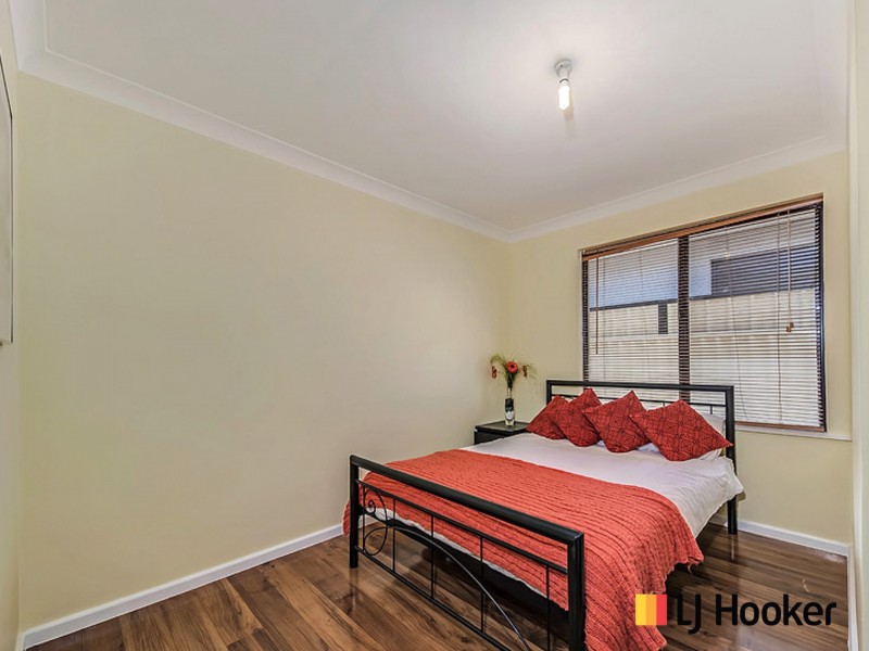 17 Evans Place, Two Rocks WA 6037